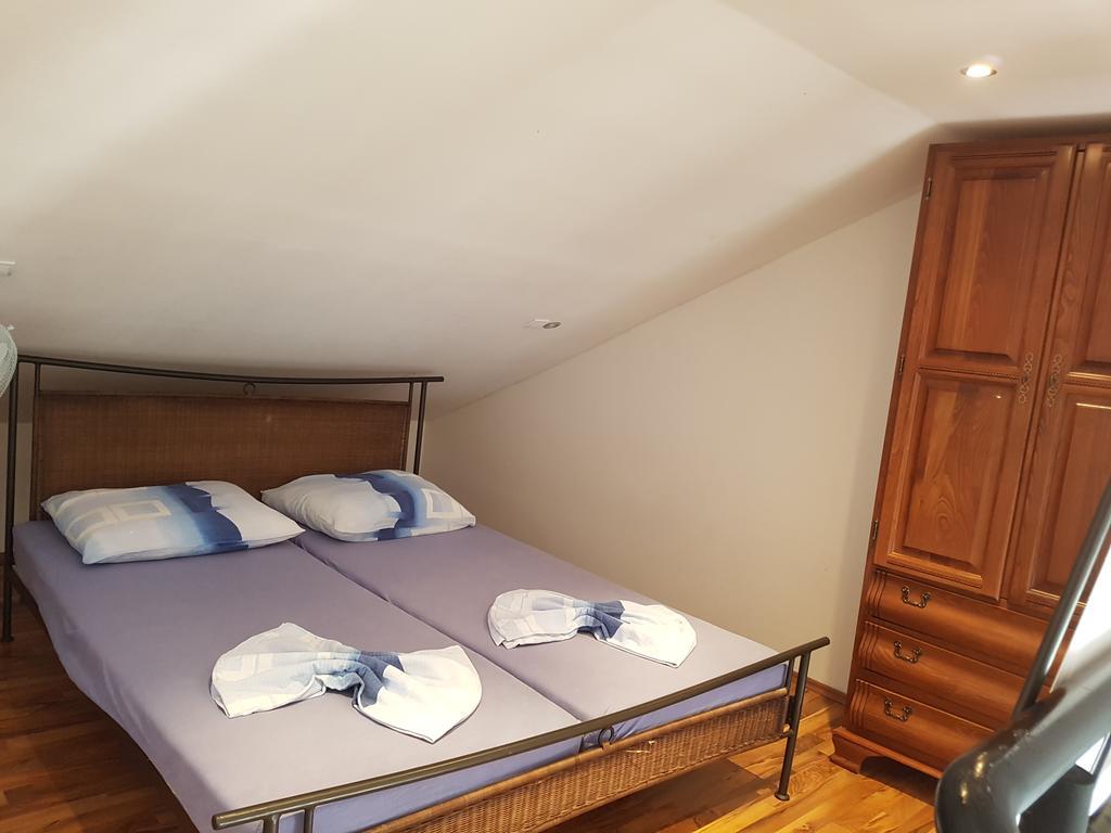 Apartments Mirela Gradac  Extérieur photo